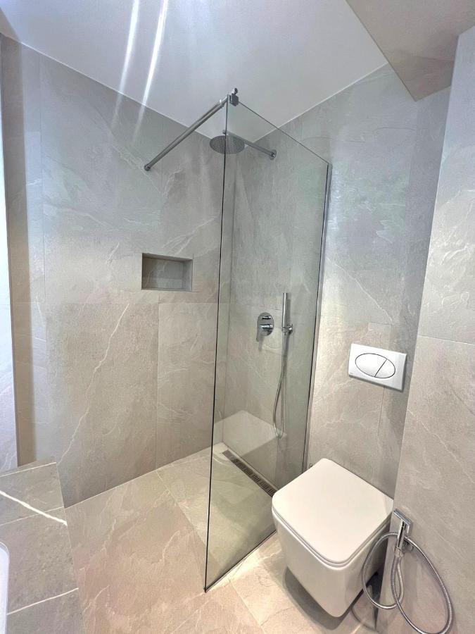 Tirana Center Piazza-In Apartman Kültér fotó